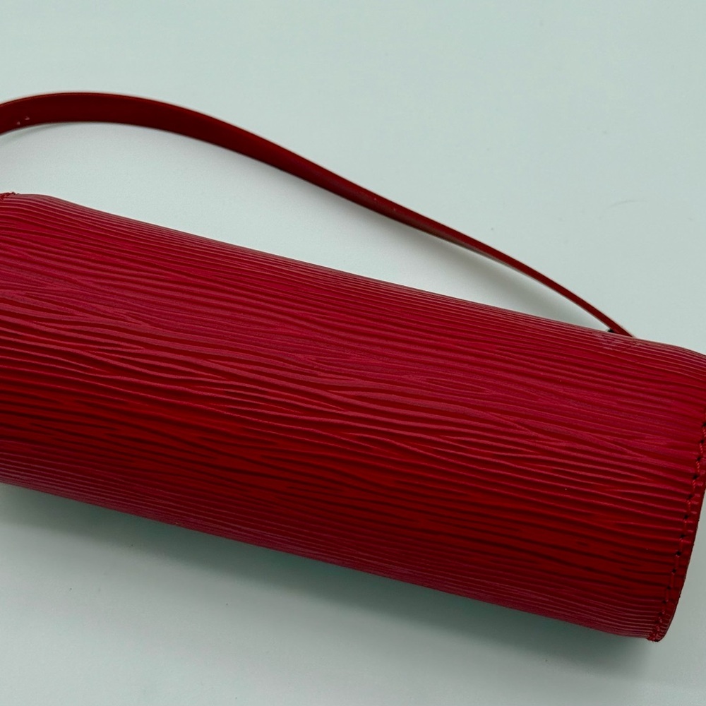 Louis Vuitton Castilian Red Epi Pochette - Picture 3 of 15
